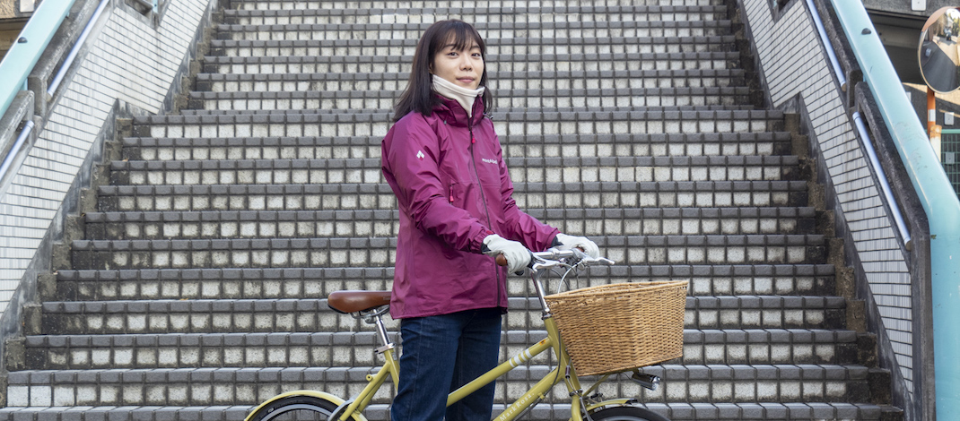 冬の自転車通勤コーデにアウトドアアイテムを取り入れて快適性アップ Bri Chan